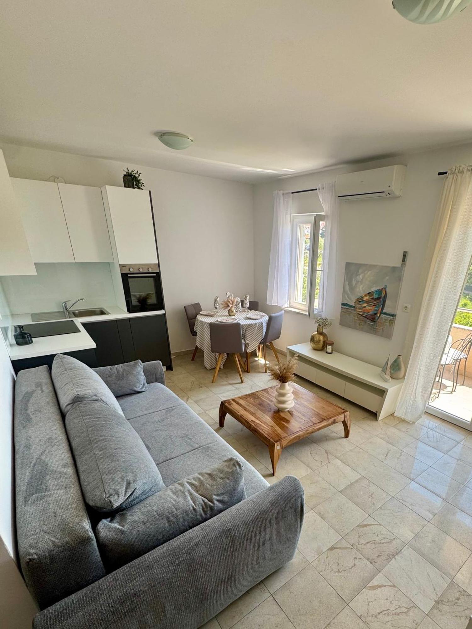 Apartments Toma Novalja Kültér fotó