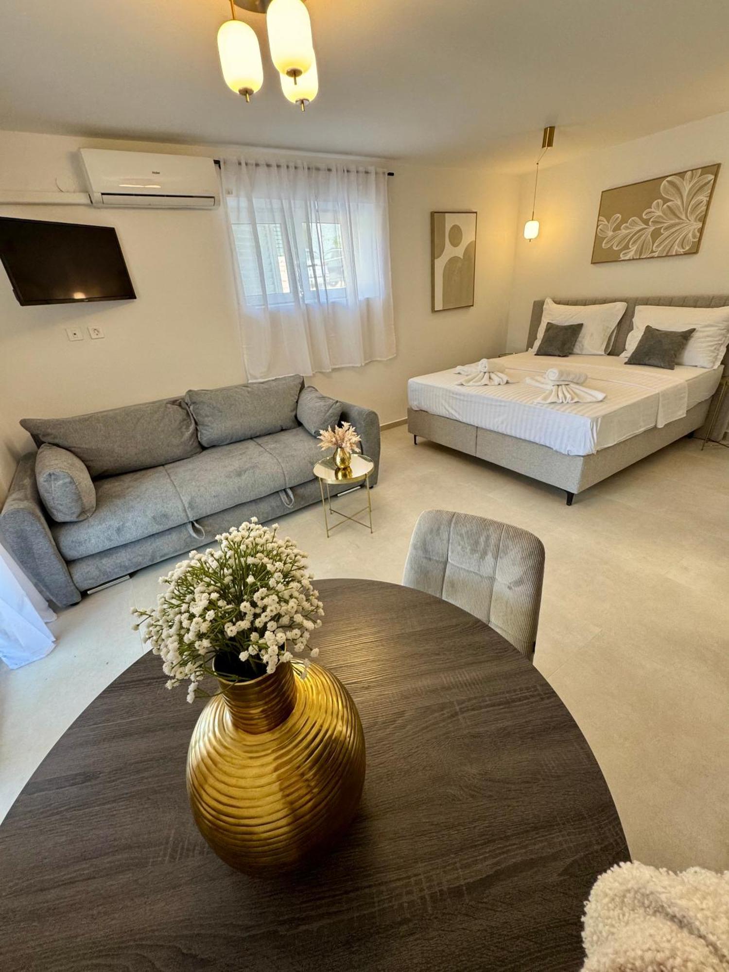 Apartments Toma Novalja Kültér fotó