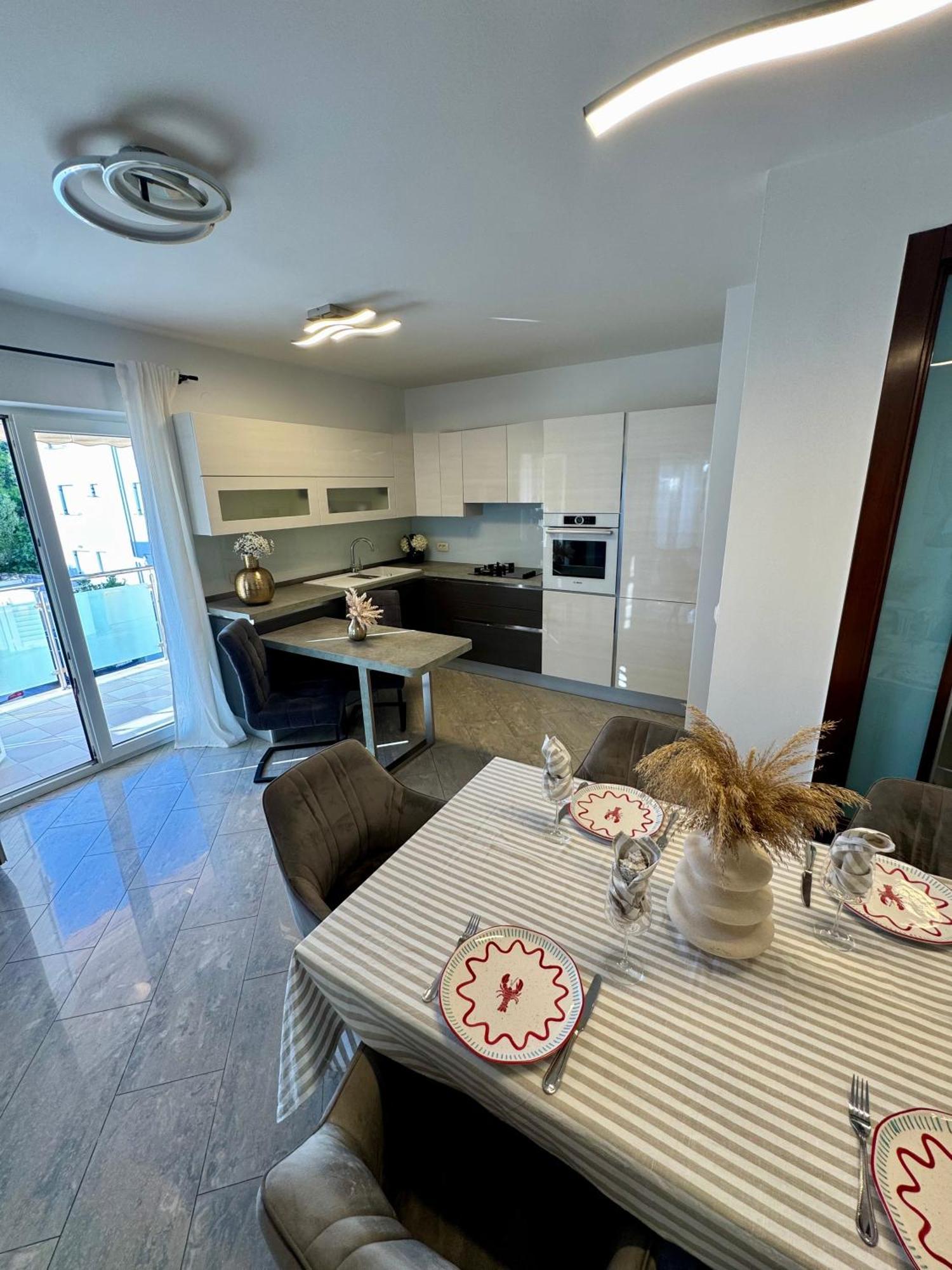Apartments Toma Novalja Kültér fotó