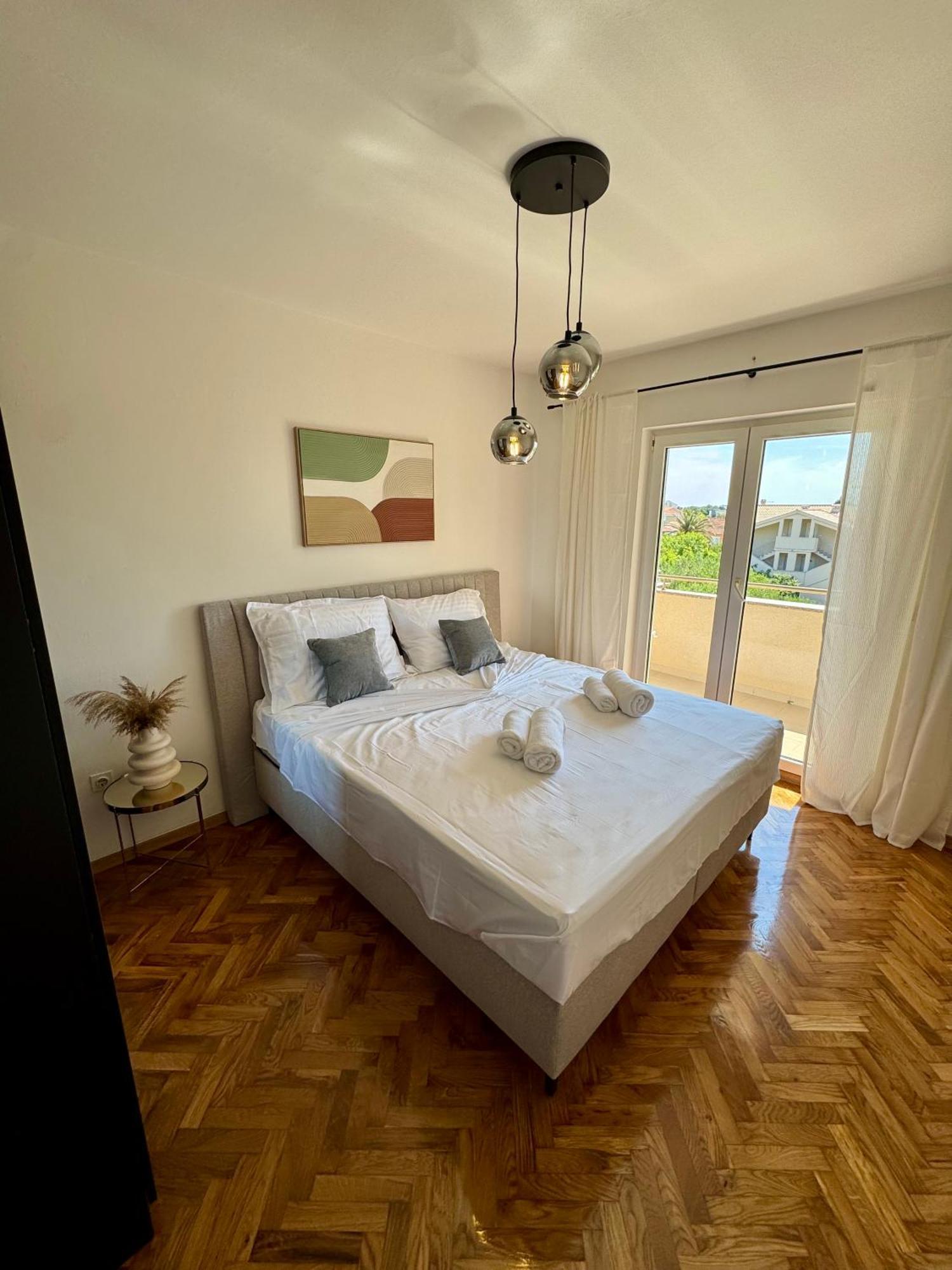 Apartments Toma Novalja Kültér fotó
